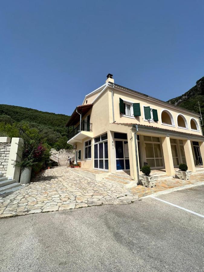 Lithino Apartments - 5Min From The Beach Agios Ioannis Peristerion Eksteriør billede